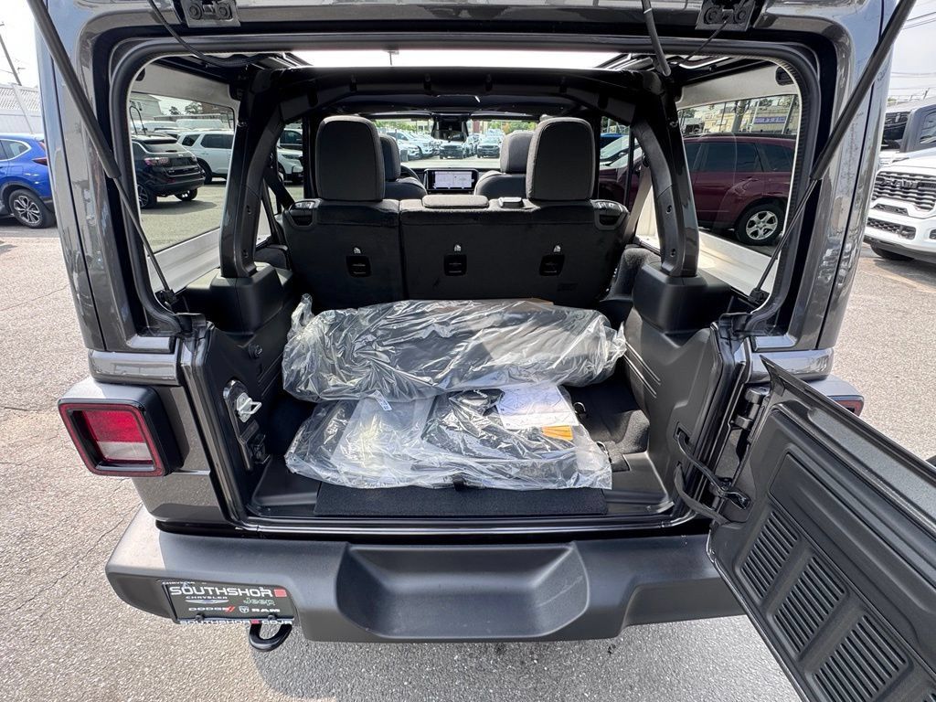 New 2026 Jeep Wrangler Unlimited Sport AWD/4WD image 8