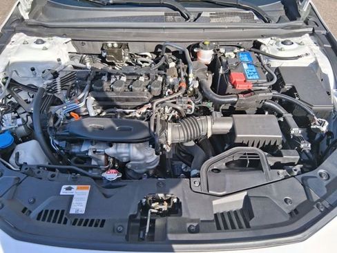 Used 2025 Honda Accord SE image 15