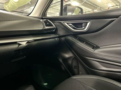 Used 2022 Subaru Forester Premium image 20