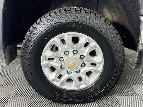 Used 2021 Chevrolet Silverado 2500 LT w/ Fleet Comfort Package image 29