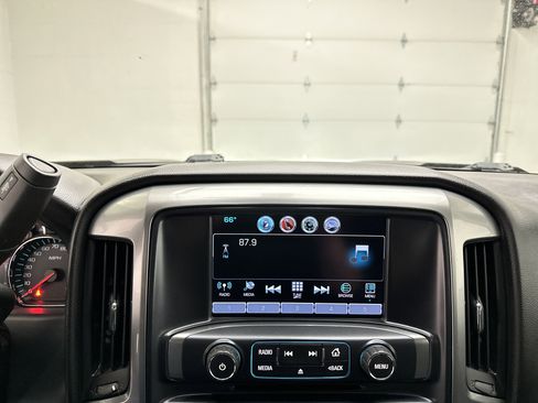 Used 2017 Chevrolet Silverado 1500 LT w/ All Star Edition AWD/4WD image 29