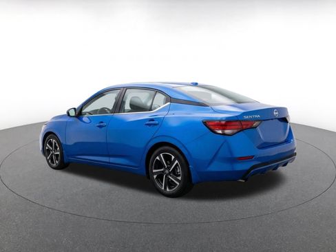 Used 2025 Nissan Sentra SV FWD image 7
