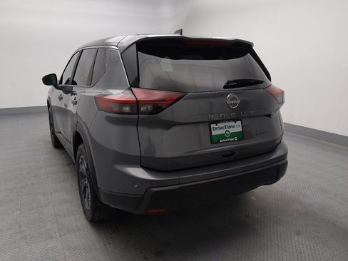 Used 2024 Nissan Rogue SV AWD/4WD image 6