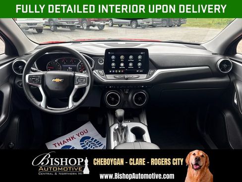 Used 2023 Chevrolet Blazer LT w/ Convenience Package FWD image 3