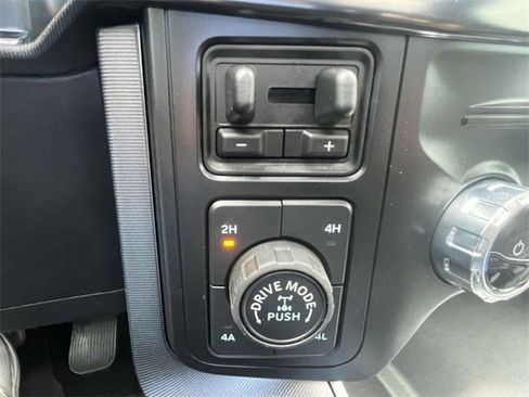 Used 2024 Ford F150 Platinum w/ Equipment Group 702A High image 25
