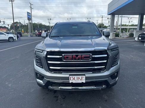 New 2026 GMC Yukon Elevation w/ Elevation Premium Package AWD/4WD image 17