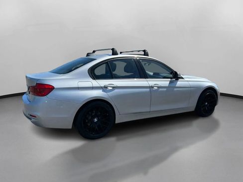 Used 2018 BMW 330i xDrive Sedan AWD/4WD image 15