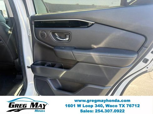 Used 2025 Honda Pilot Touring image 28