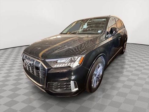 Used 2023 Audi Q7 3.0T Prestige w/ Prestige Package AWD/4WD image 4