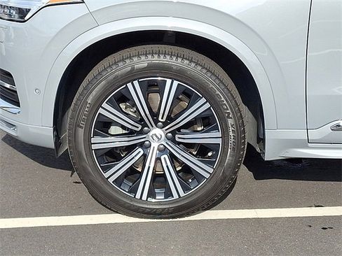Used 2025 Volvo XC90 B5 Plus w/ Protection Package Premier image 30