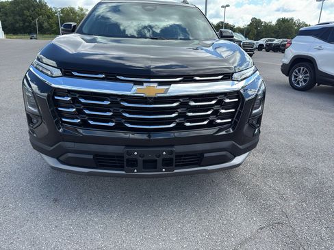 Used 2025 Chevrolet Equinox LT w/ Convenience Package II image 4