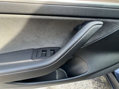 Used 2022 Tesla Model 3 Performance image 15