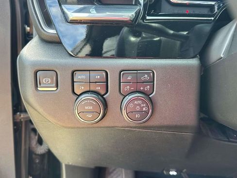 Used 2023 Chevrolet Silverado 1500 LTZ w/ LTZ Convenience Package II AWD/4WD image 26