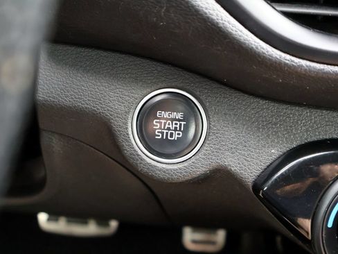 Used 2022 Kia Forte GT w/ GT Technology Package FWD image 9