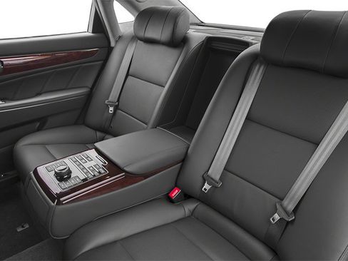 Used 2014 Hyundai Equus Signature RWD image 17