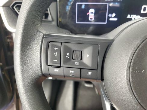 Used 2025 Nissan Kicks SV FWD image 25