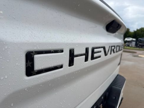 Used 2019 Chevrolet Silverado 1500 RST AWD/4WD image 7