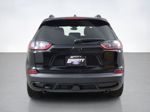 Used 2022 Jeep Cherokee Latitude AWD/4WD image 4
