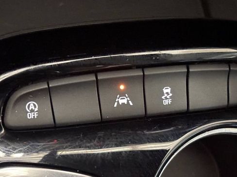 Used 2024 Buick Encore GX Sport Touring w/ Experience Buick Package FWD image 33