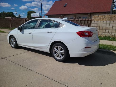 Used 2016 Chevrolet Cruze LT w/ Convenience Package image 13