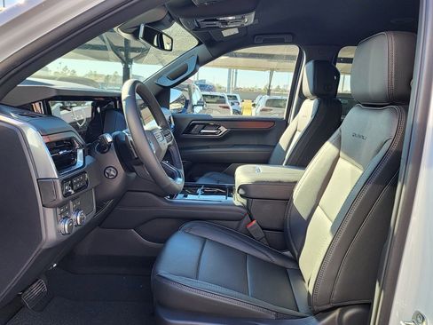 New 2026 GMC Yukon XL Denali image 15