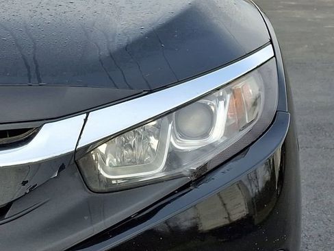 Used 2017 Honda Civic EX image 12