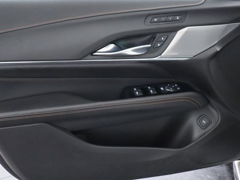 Used 2022 Cadillac CT4 V w/ Navigation Package image 11