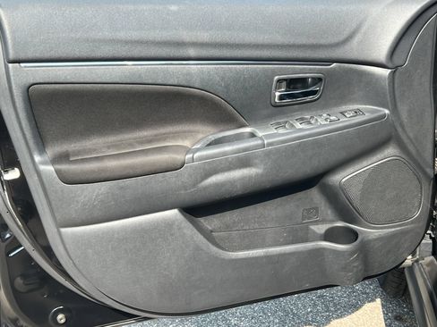 Used 2024 Mitsubishi Outlander Sport ES AWD/4WD image 14