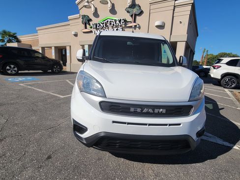 Used 2021 RAM ProMaster City Tradesman SLT image 4