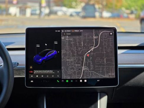 Used 2020 Tesla Model 3 Standard Range Plus image 16