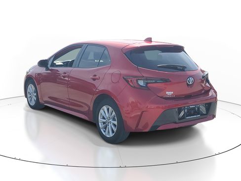 Used 2025 Toyota Corolla SE FWD image 4