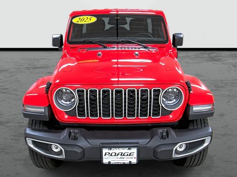 Used 2025 Jeep Wrangler Sahara w/ Safety Group AWD/4WD image 6