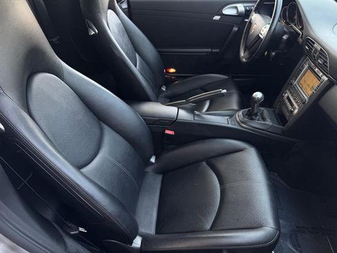 Used 2006 Porsche 911 Carrera image 24