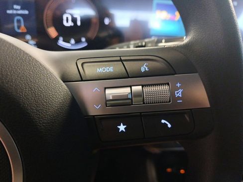 New 2026 Hyundai Kona SE FWD image 17
