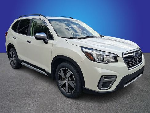 Used 2019 Subaru Forester Touring w/ Popular Package #3 AWD/4WD image 3