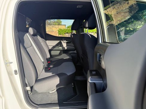 Used 2023 Toyota Tacoma TRD Off-Road AWD/4WD image 25