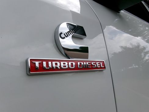 Used 2024 RAM 2500 Tradesman w/ Chrome Appearance Group AWD/4WD image 43
