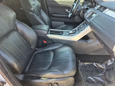 Used 2016 Land Rover Range Rover Evoque SE AWD/4WD image 24
