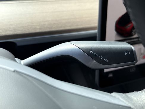 Used 2023 Tesla Model Y Long Range AWD/4WD image 22