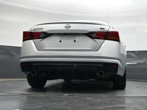 Used 2024 Nissan Altima 2.5 SR FWD image 47