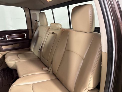 Used 2011 RAM 1500 Laramie AWD/4WD image 19