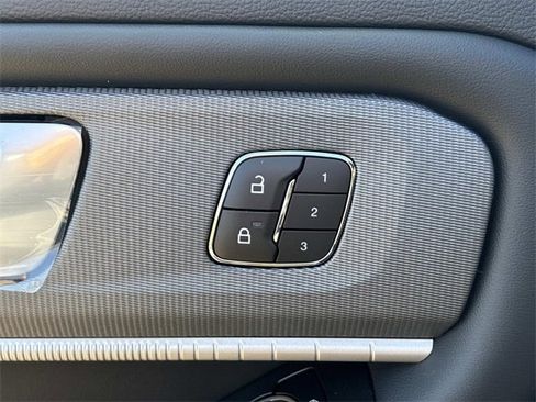 New 2026 Ford Explorer ST-Line w/ ST-Line Street Pack image 22