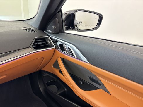 Used 2023 BMW 430i Convertible w/ M Sport Package image 25