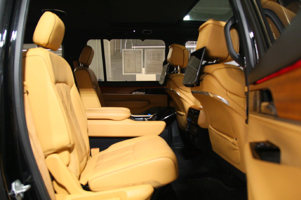 Used 2022 Jeep Grand Wagoneer Series III w/ Rear Seat Video Group 1 AWD/4WD image 21