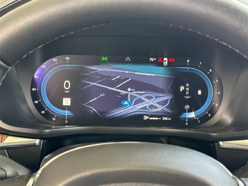 Certified 2023 Volvo XC60 B5 Ultimate w/ Climate Package image 24