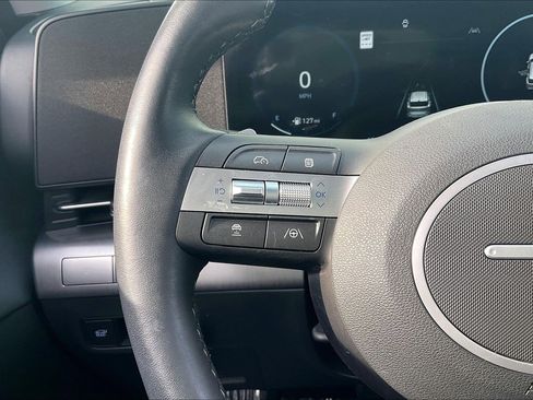 Used 2024 Hyundai Kona Limited image 23