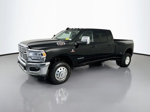 Used 2023 RAM 3500 Laramie AWD/4WD image 3