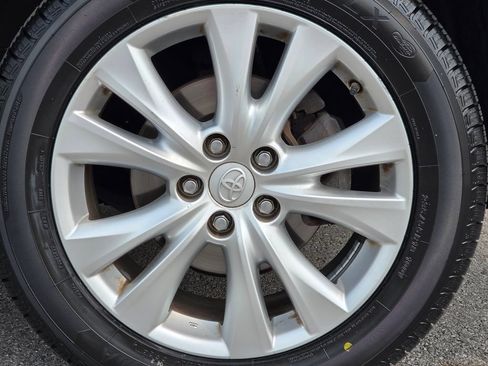 Used 2015 Toyota RAV4 Limited AWD/4WD image 19