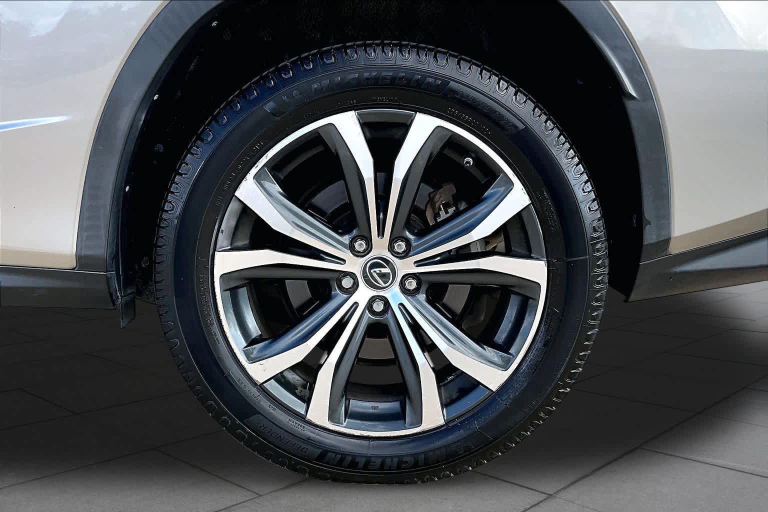 Used 2018 Lexus RX 350 FWD w/ Premium Package image 11