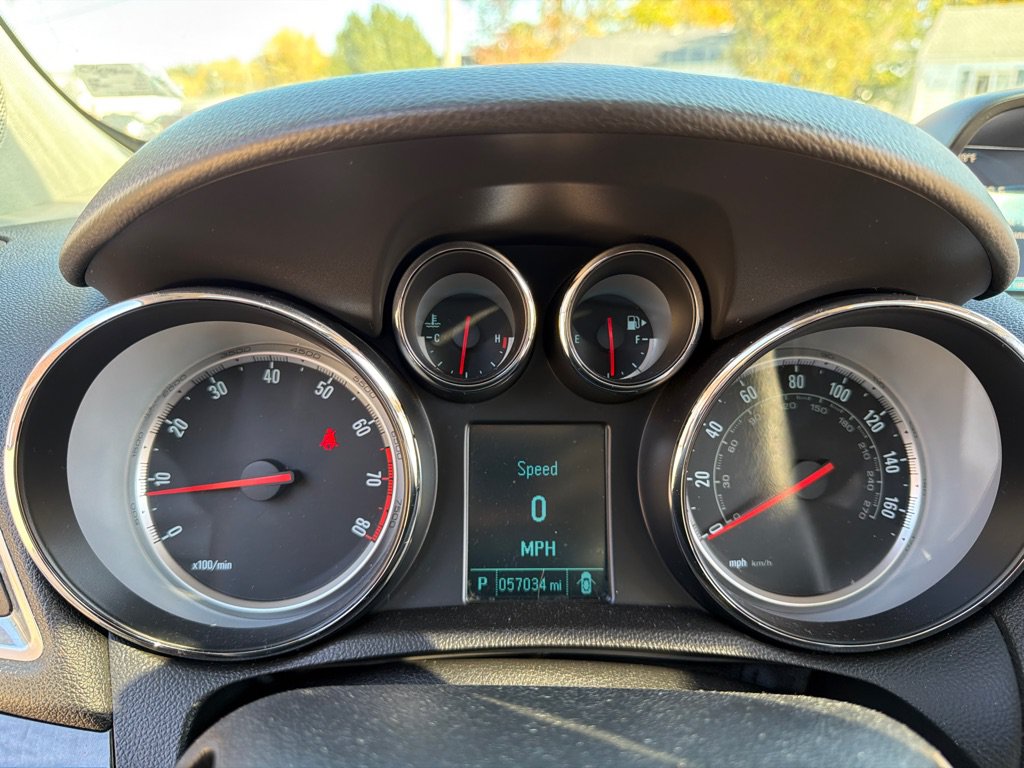 Used 2015 Buick Encore Leather w/ Experience Buick Package FWD image 17